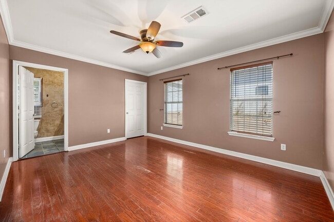 Photo - 407 E Shamrock Ave