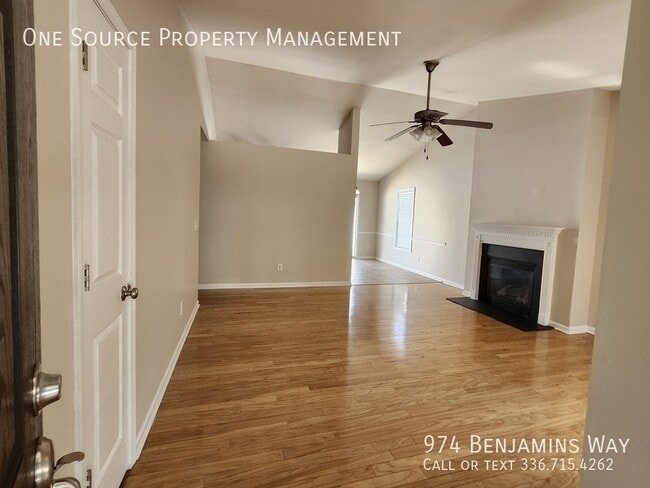 Photo - 974 Benjamins Way