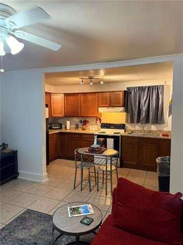 Photo - 123 N Alexander St