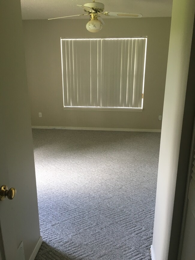 Photo - Three Bedroom Two Bath Home in N Lakeland
