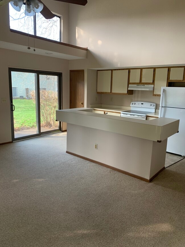 Photo - 139 N Terrace Ave Unit 3