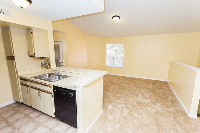 Photo - Beautiful Condo with 2-bedroom and 2-bathroom in Bella Vista Unit 280