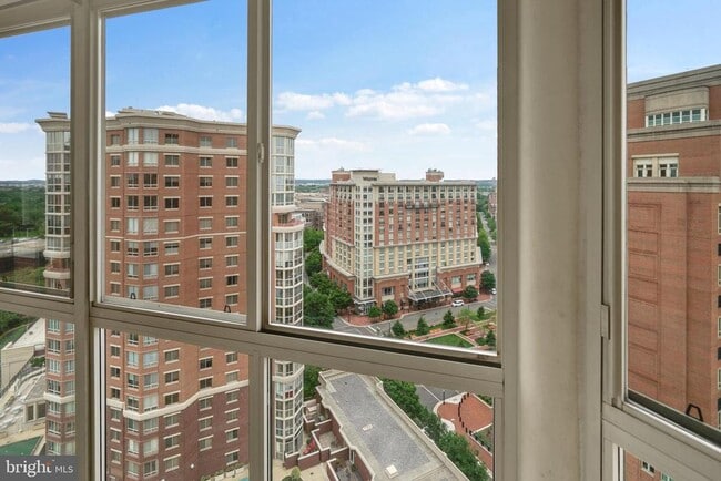 Photo - 2181 Jamieson Ave Unidad 1906