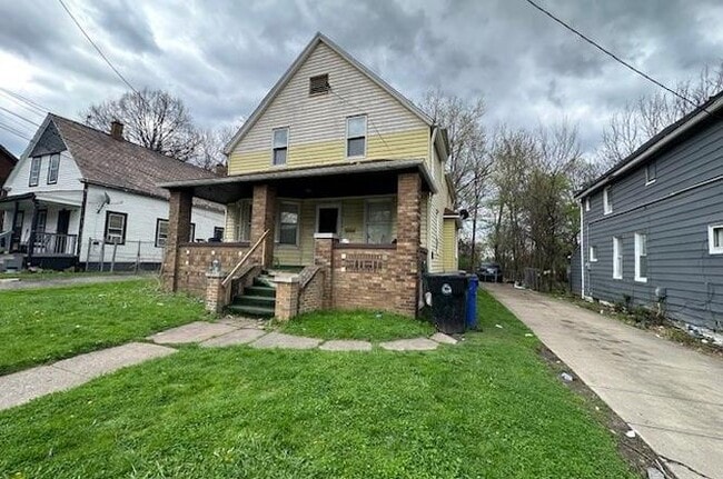 Building Photo - 9710 Aetna Rd