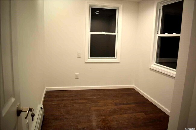 Photo - 48 Van Nostrand Ave