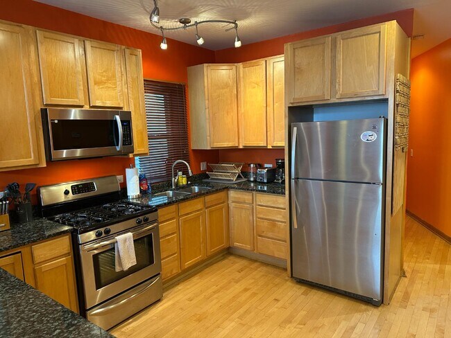 Photo - 2746 N Ashland Ave