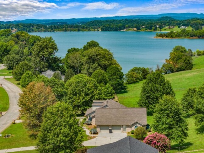 Photo - $2750. - Spacious 3 bedroom/3 bath brick h...