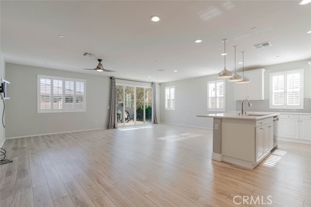 Photo - 44122 51st St W