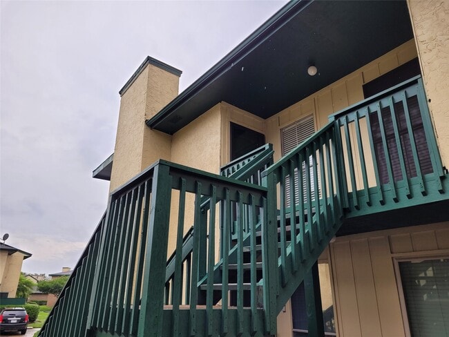 Building Photo - 1516 Bay Area Blvd Unit S2