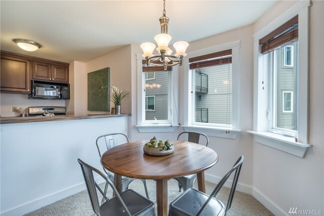 Photo - Urban Living In Capitol Hill Unidad 307