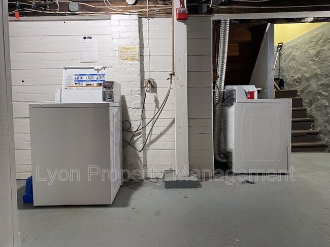 Photo - 676 Grove St Unit 3F