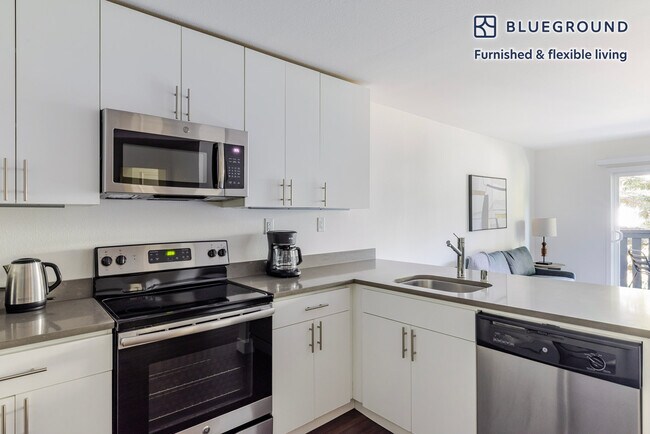 Photo - 655 S Fair Oaks Ave Unidad FL2-ID1962