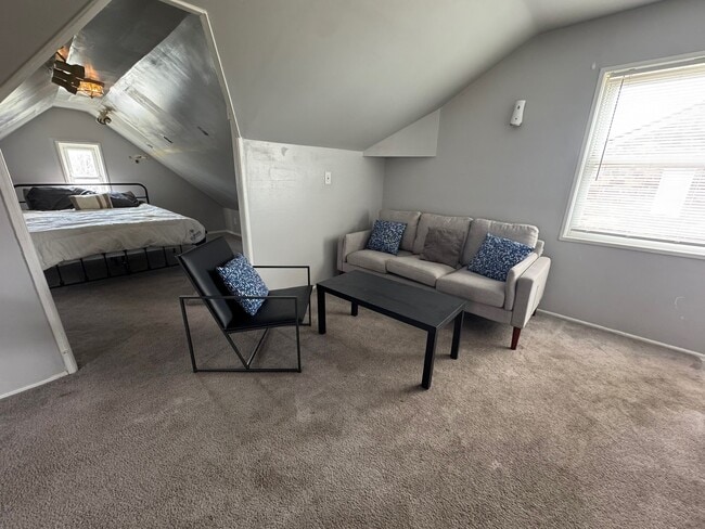 Building Photo - 16927 Chandler Park Dr