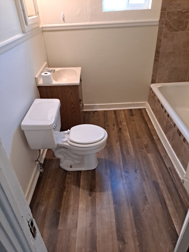 Photo - 813 N Connelly St Unidad 2