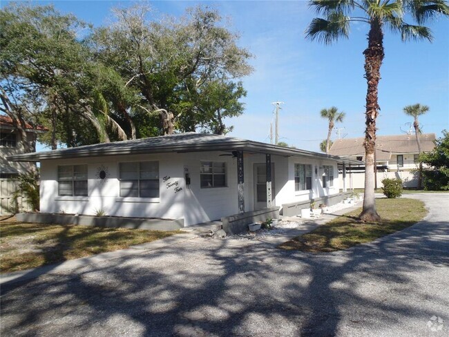 Building Photo - 524 W Venice Ave Rental