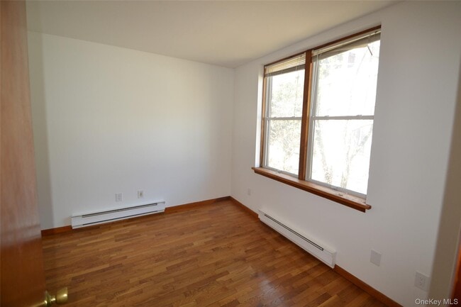 Photo - 510 Piermont Ave Unidad 3D