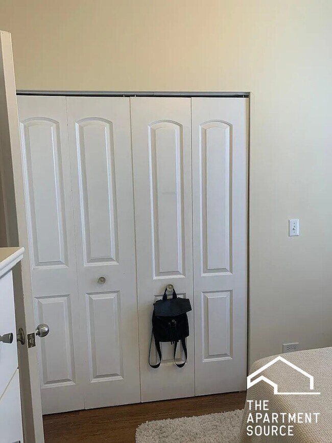 Photo - 1734 W Huron St Unit 2