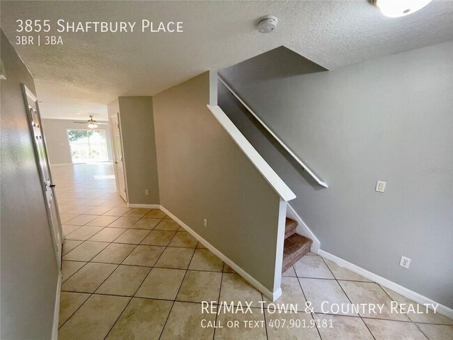 Photo - 3855 Shaftbury Pl