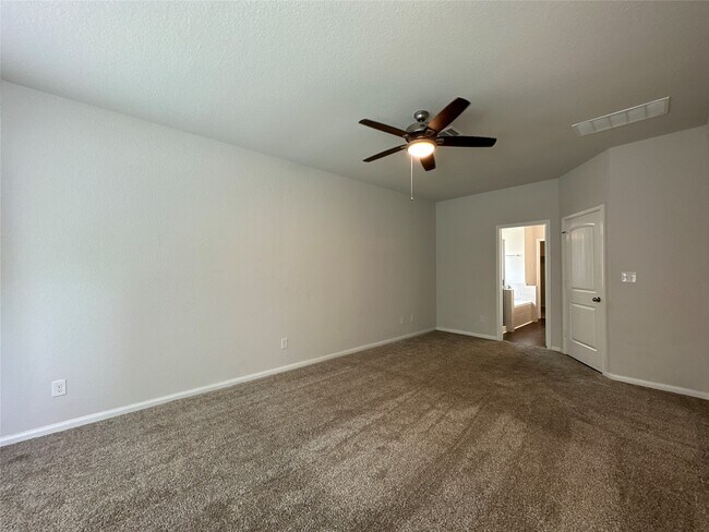 Photo - 2611 Hoffman Ln