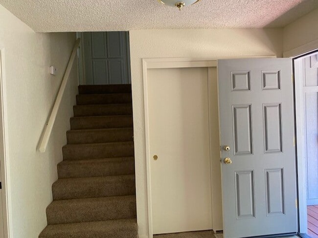 Photo - Nice 2 story 3/2 in Lake of the Pines