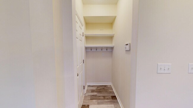 Photo - Beautiful 3 bedroom, 2 bathroom home for r...