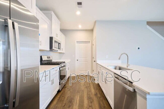 Photo - 407 Mariene Dr