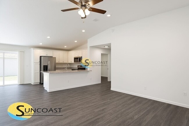 Photo - 202 Emerald Rd
