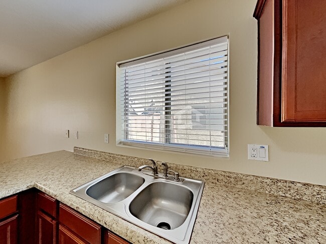 8338 W Payson Rd