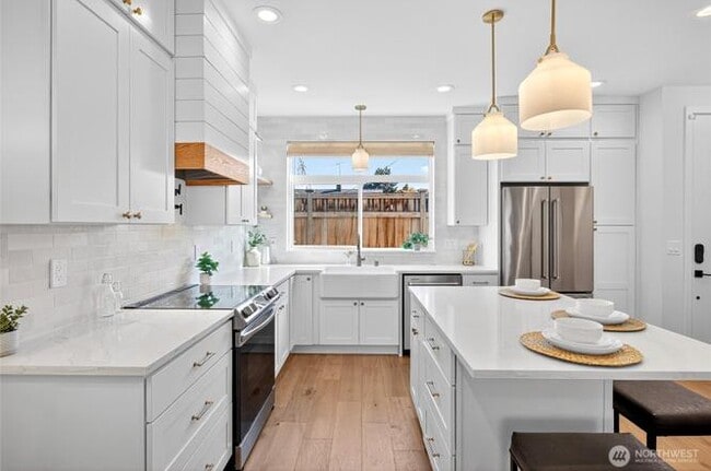 Photo - 3808 36th Ave SW