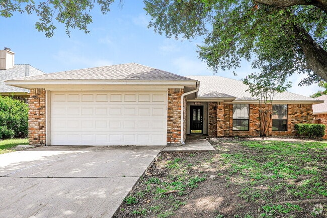 Building Photo - 4909 Barberry Dr Rental