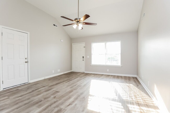 Photo - 3025 Ace Wintermeyer Dr