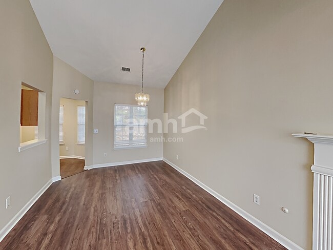 Photo - 4865 Lake Park Ln