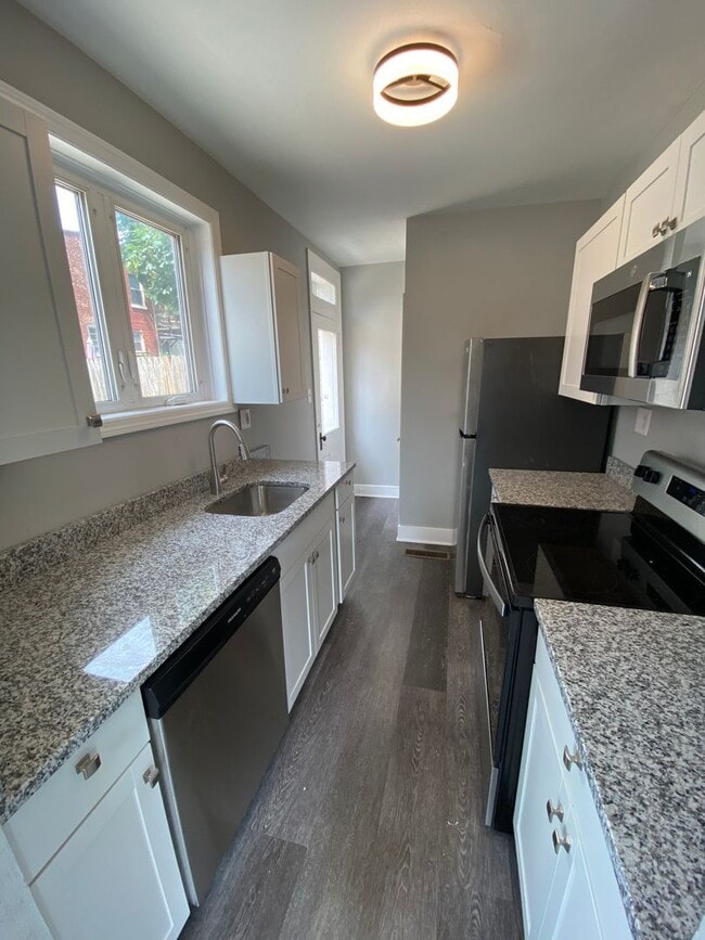 Photo - 2 Bed, 1 Bath Detached Home with Central AC Available 07/15