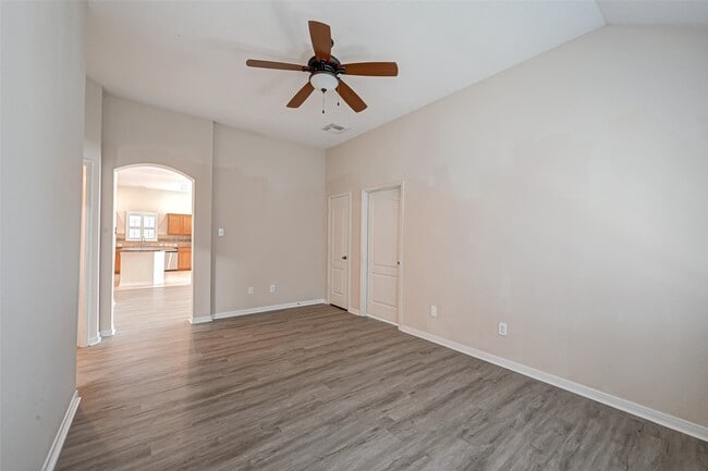 Photo - 6923 Grants Hollow Ln