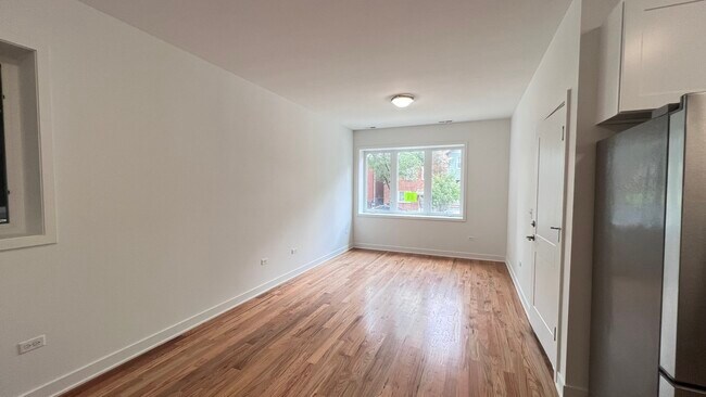 Photo - 226 W 24th St Unit 1