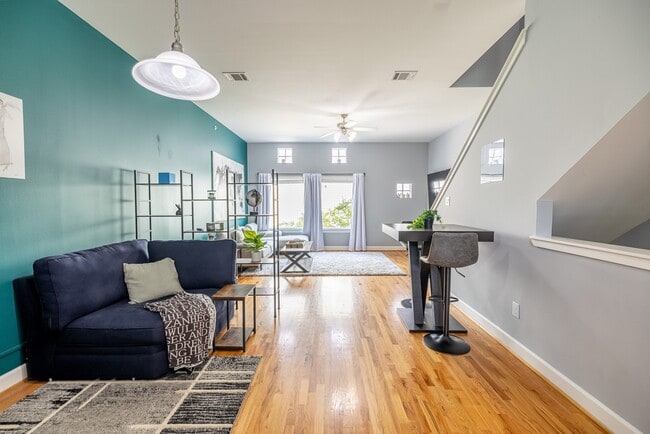 Building Photo - 8705 Bryam St