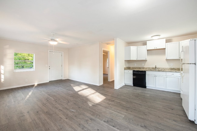 Photo - 4006 Niagara St Apartment Unit B