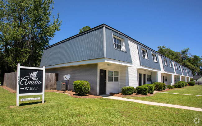 Building Photo - Amelia West Townhomes