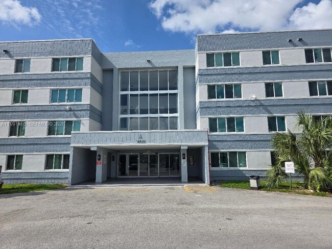 Building Photo - 14830 Naranja Lakes Blvd Unit A3D