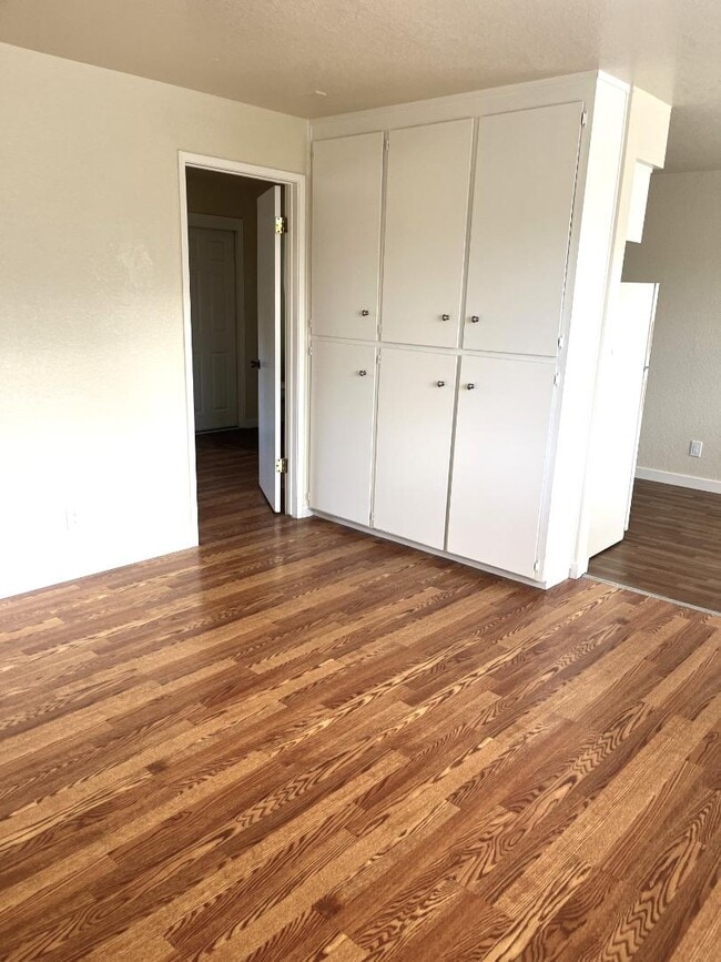 Photo - 7551 Rosanna St