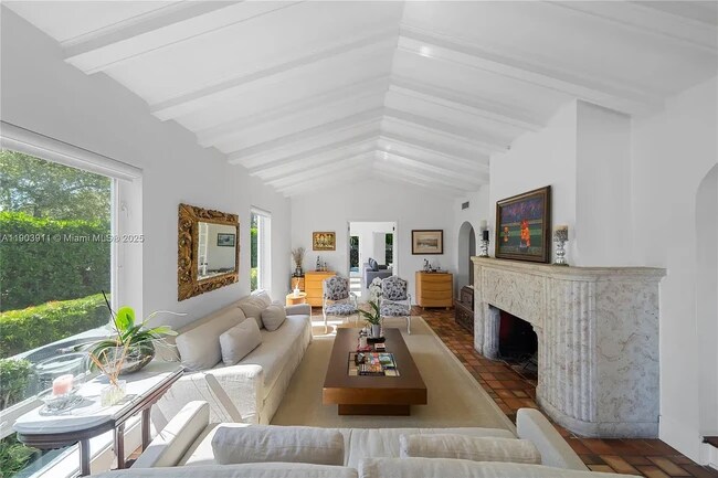 Photo - 1281 S Venetian Way