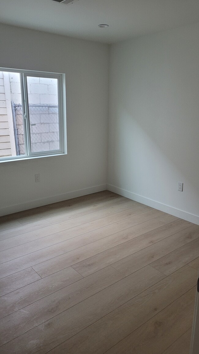 Photo - 3220 Huron St