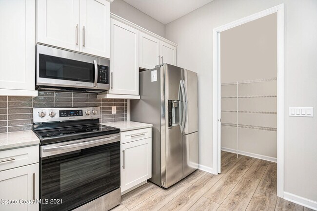 Photo - 706 Lanai Cir