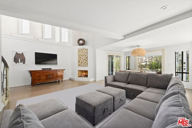 Photo - 2316 Strongs Dr