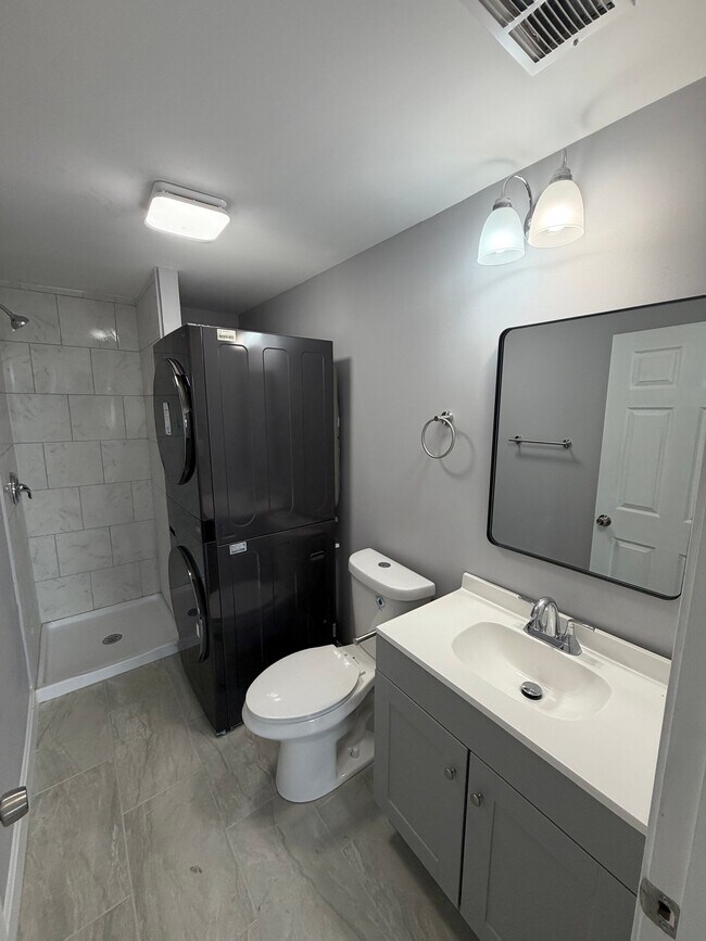 Photo - 61 Providence St Unit 1