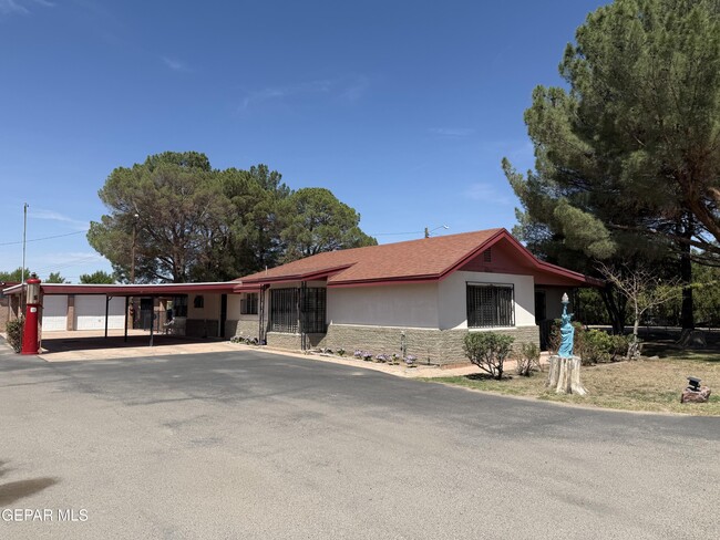 Building Photo - 10650 Socorro Rd Rental