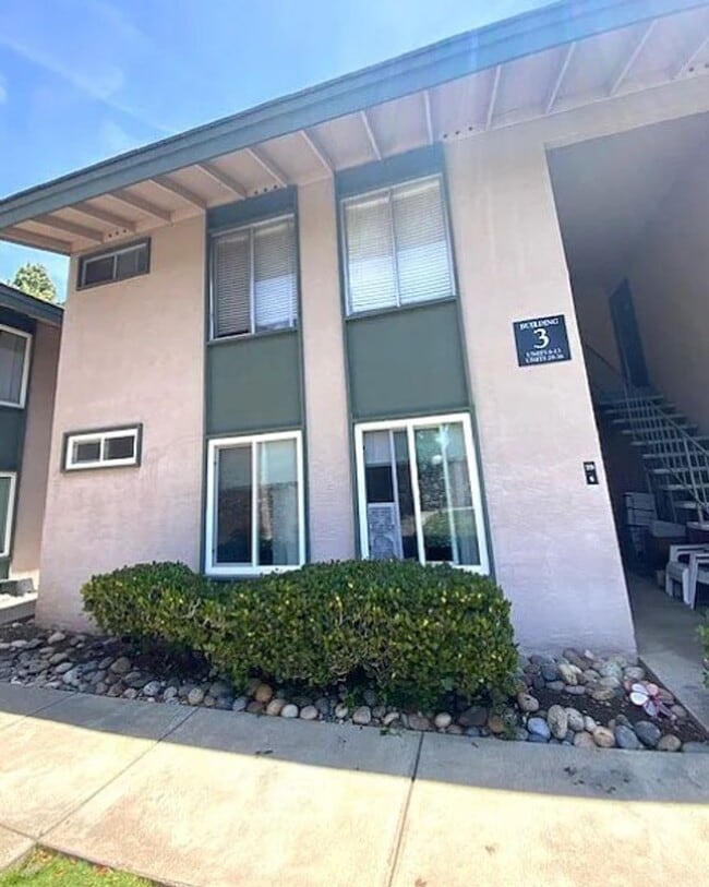 Photo - 4888 Clayton Rd