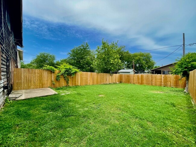 Photo - 1303 Conway Dr Unit B