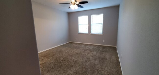 Building Photo - 6310 Wilshire Fern