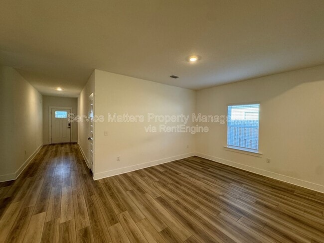 Photo - 5380 Cornwall Dr